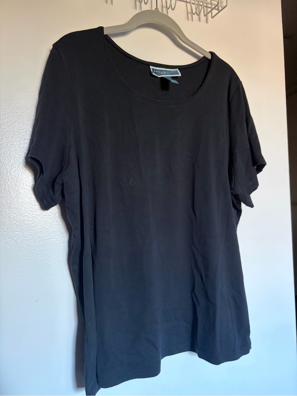 Karen Scott Black Short Sleeve Scoop Neck Tee